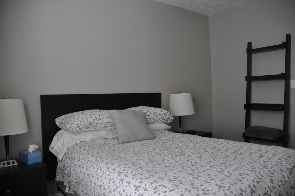 Moncton Suites - Apartments Across Georges Dumont Exterior foto