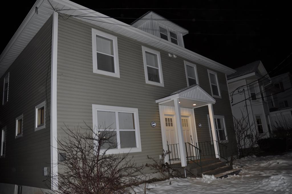 Moncton Suites - Apartments Across Georges Dumont Exterior foto