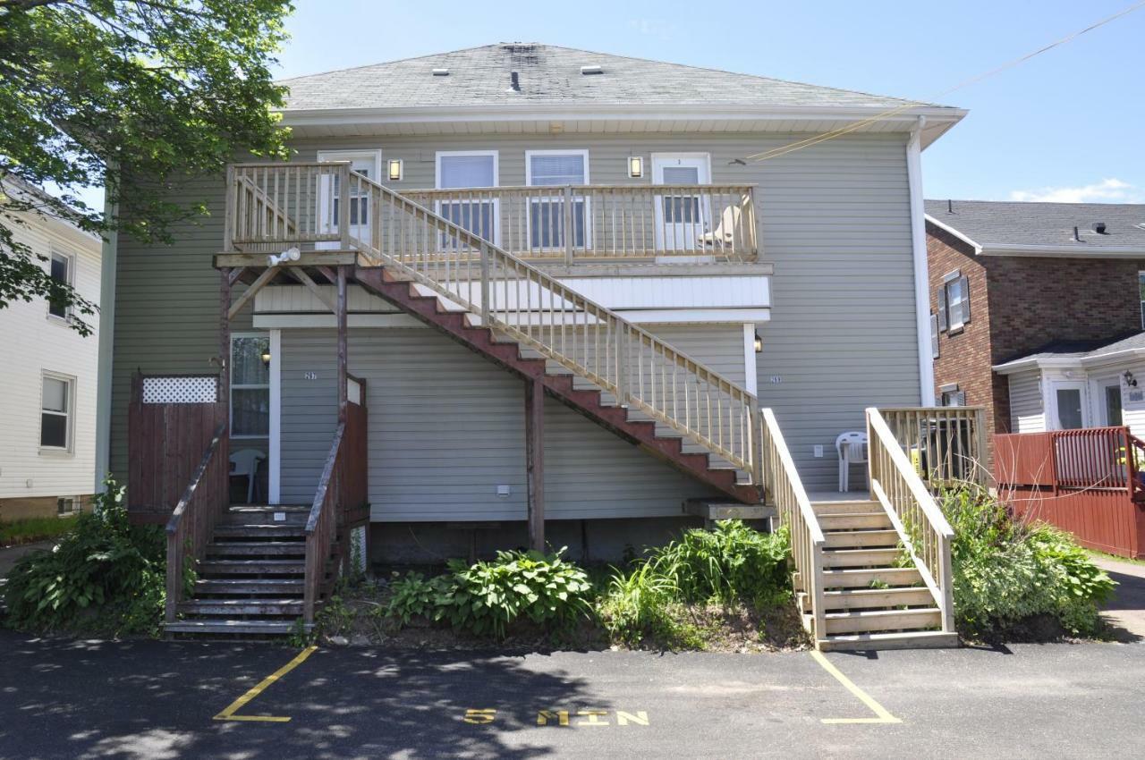 Moncton Suites - Apartments Across Georges Dumont Exterior foto